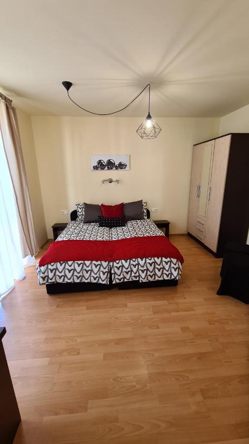 Lucsony Apartman Mosonmagyarovar Exterior photo