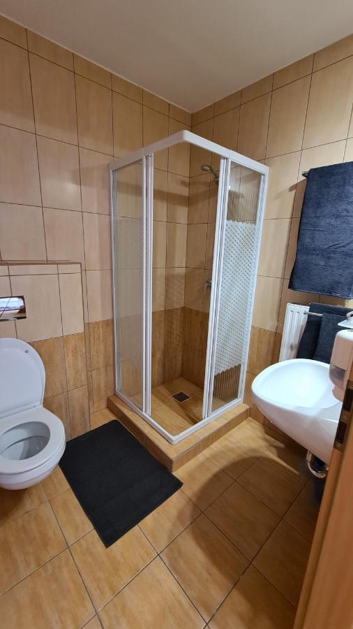 Lucsony Apartman Mosonmagyarovar Exterior photo