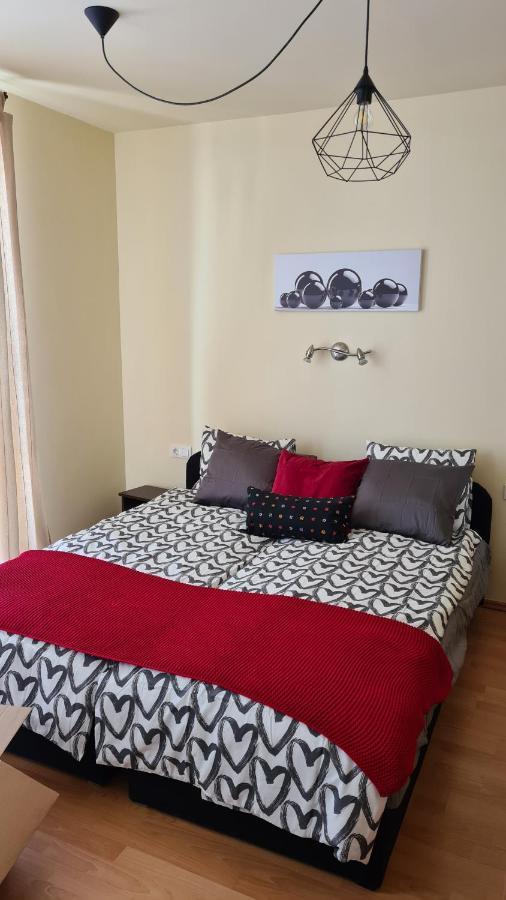 Lucsony Apartman Mosonmagyarovar Exterior photo