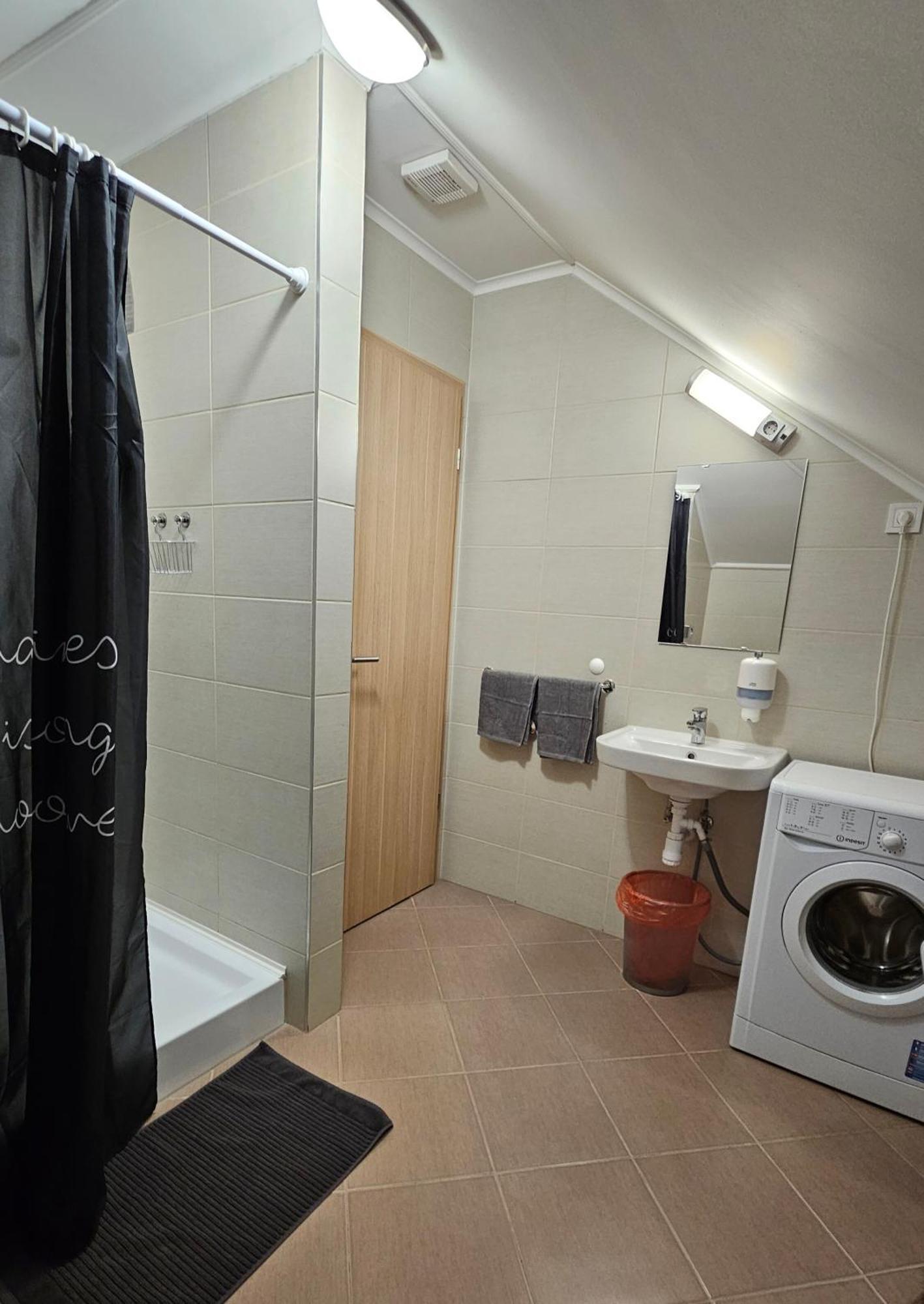 Lucsony Apartman Mosonmagyarovar Exterior photo