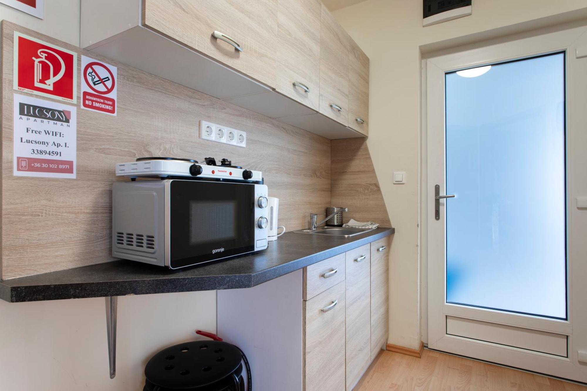 Lucsony Apartman Mosonmagyarovar Exterior photo
